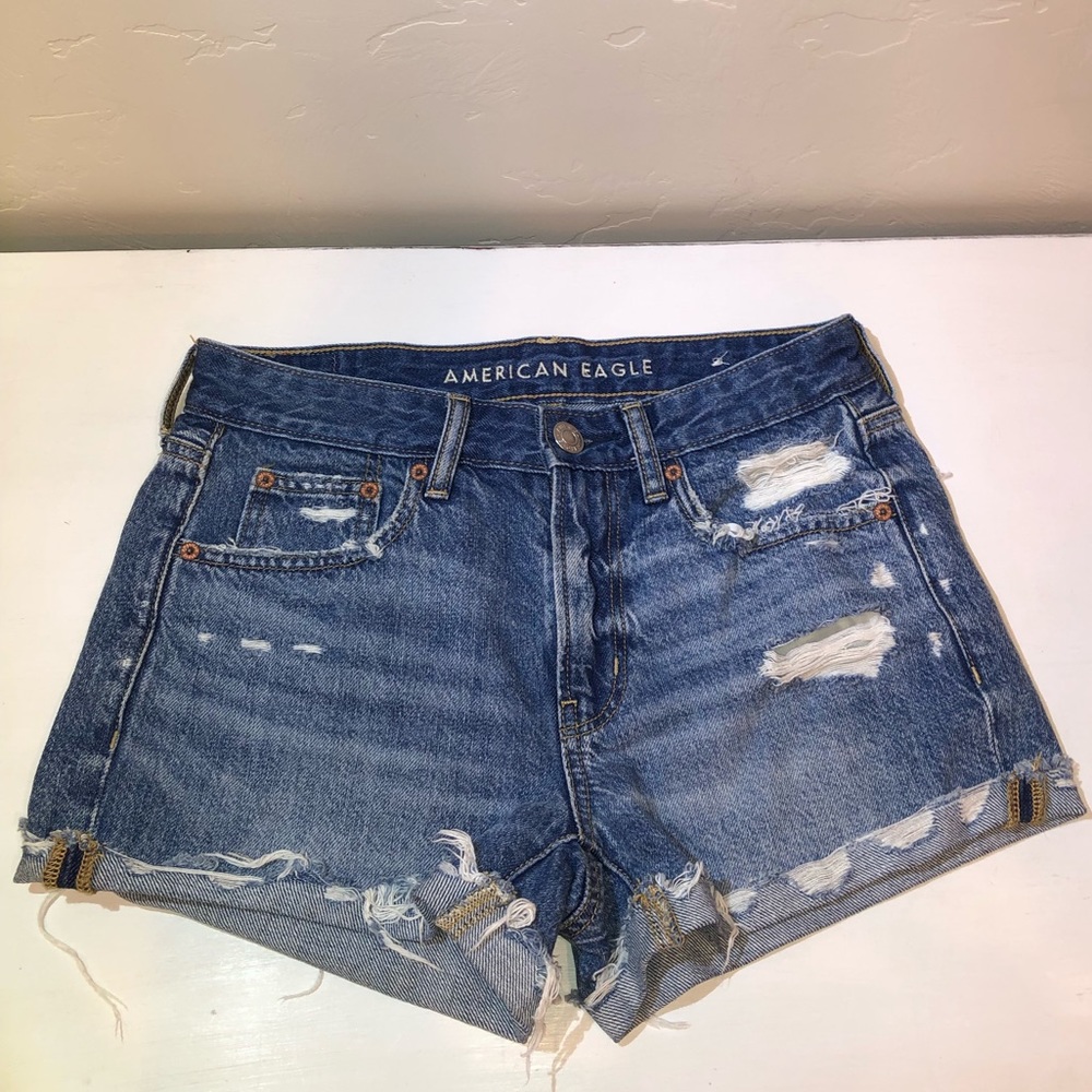 American Eagle denim shorts SZ: 2